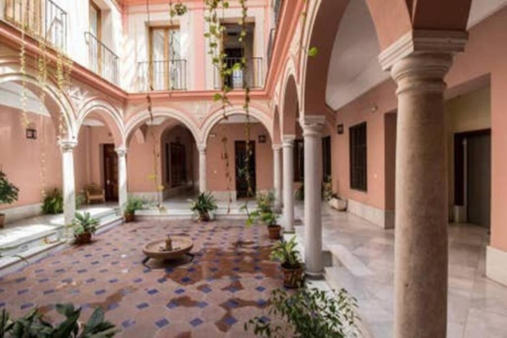 Goyeneta Palace By Valcambre Apartment Sevilla Bagian luar foto