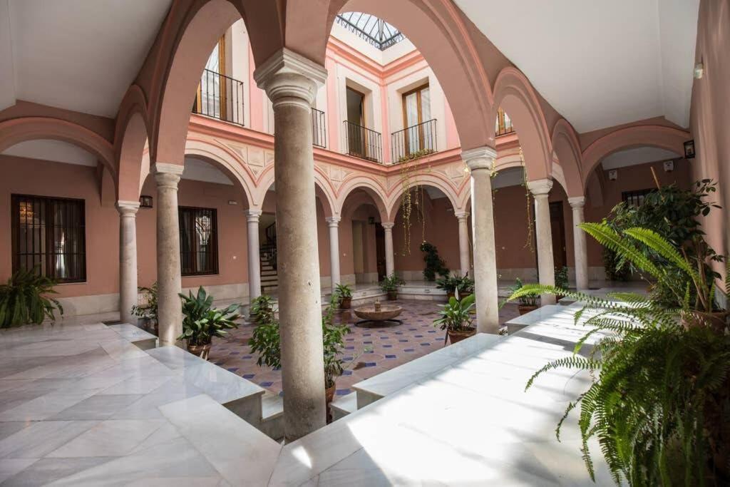 Goyeneta Palace By Valcambre Apartment Sevilla Bagian luar foto